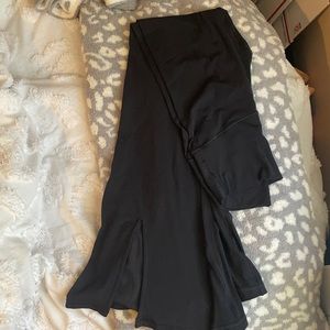offline by aerie split leg flare leggings black